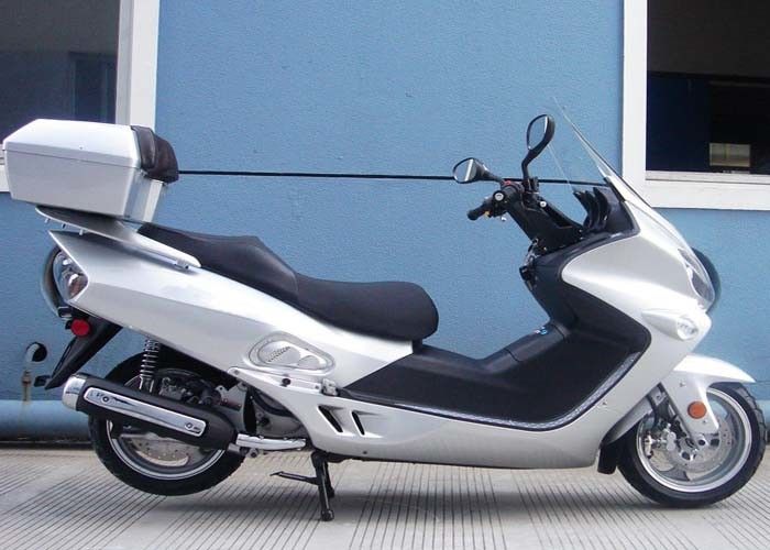टीसीआई इग्निशन सिस्टम एडल्ट मोटर स्कूटर 14L 150cc टैंक स्कूटर 4.4 तेल की खपत