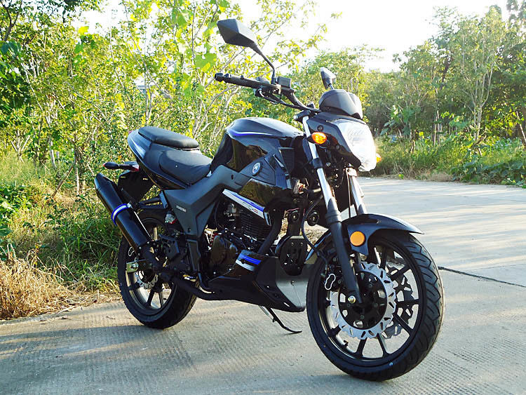 सिग्नल लाइट्स के साथ एयर कूल्ड हाई पावर्ड मोटरसाइकिल 250cc सिंगल सिलेंडर मोटरसाइकिल