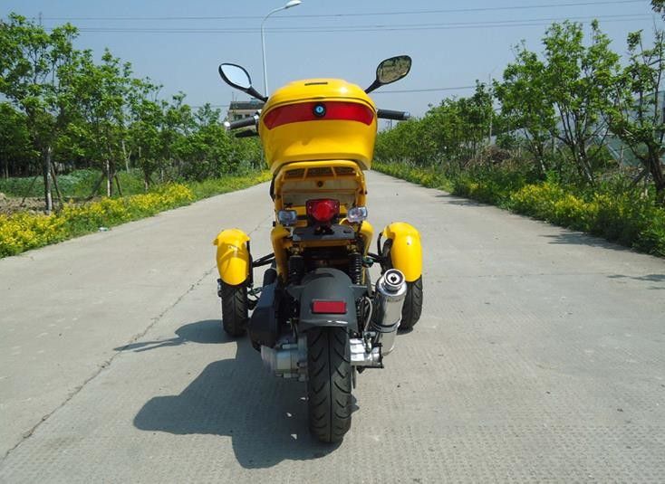 क्षैतिज प्रकार ट्राय व्हील मोटरसाइकिल 50cc 3 व्हील ट्राइक स्कूटर 4 स्ट्रोक