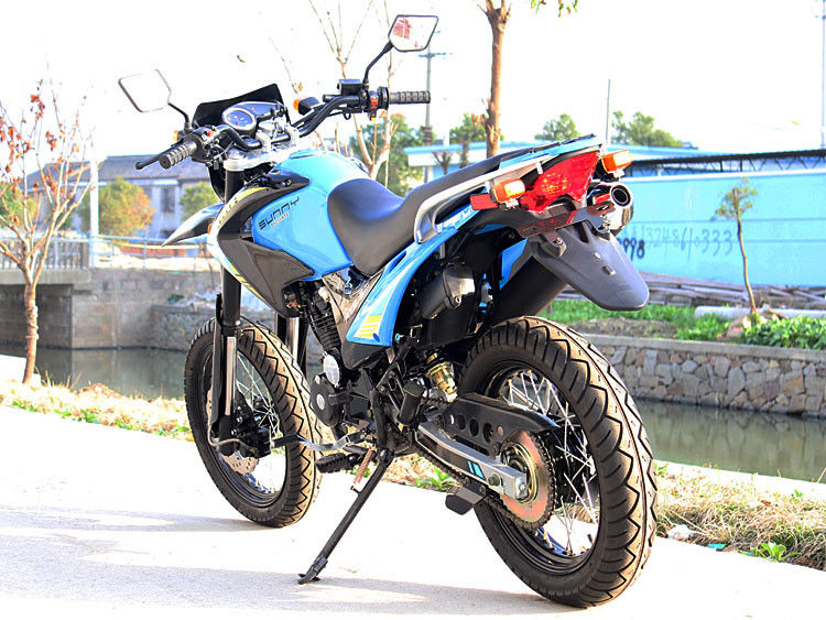 चेन ड्राइव के साथ 250cc सिंगल सिलेंडर 4 स्ट्रोक एयर कूल्ड डर्ट बाइक मोटरसाइकिल