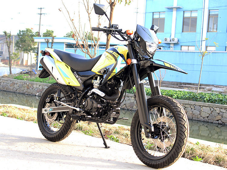 चेन ड्राइव के साथ 250cc सिंगल सिलेंडर 4 स्ट्रोक एयर कूल्ड डर्ट बाइक मोटरसाइकिल