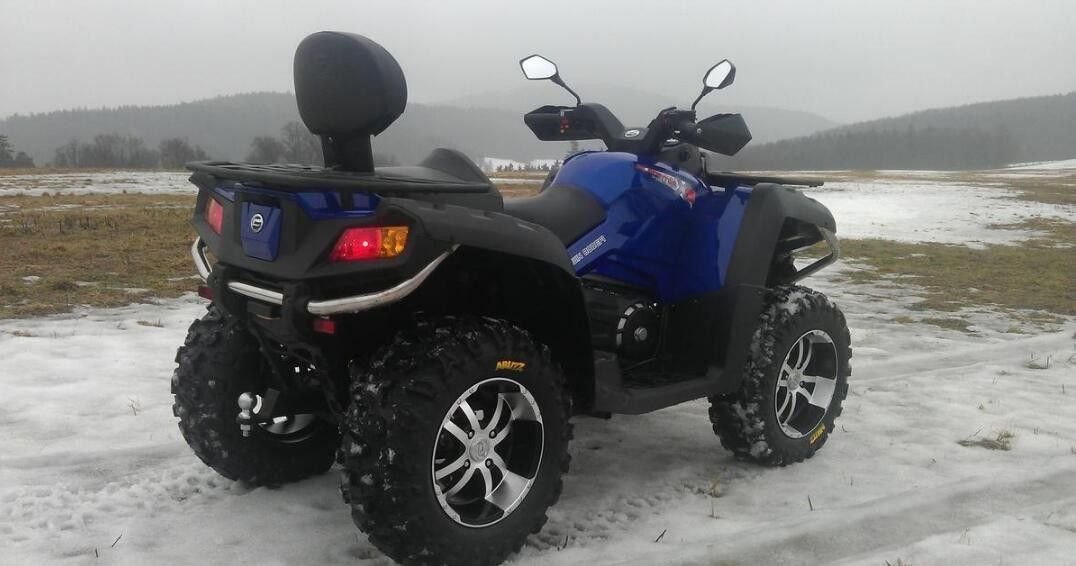 800cc वी-ट्विन 4 वाल्व 4 स्ट्रोक स्पोर्ट यूटिलिटी एटीवी 46kw 6700rpm वाटर कूल्ड के साथ