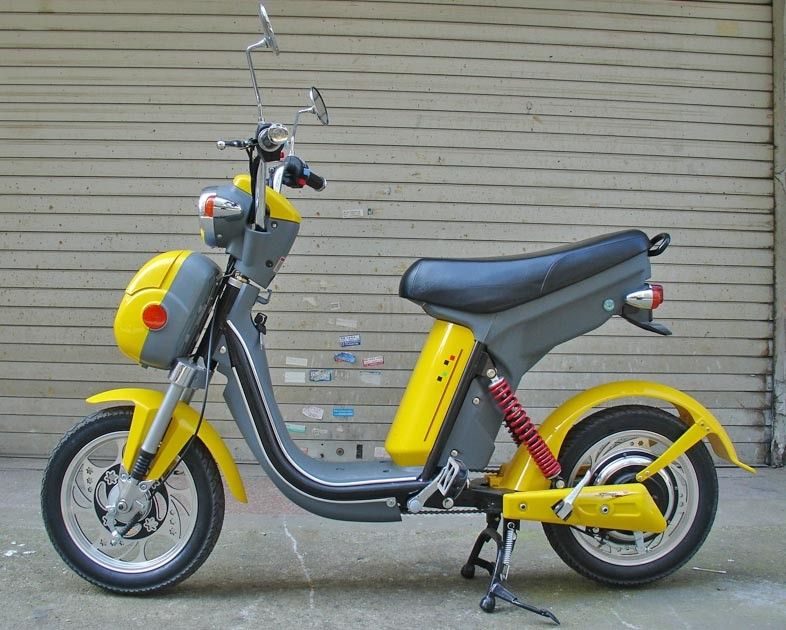 सी सर्टिफिकेट के साथ हाई स्पीड इलेक्ट्रिक मोटर स्कूटर 350w 450watt एडल्ट ई-स्कूटर