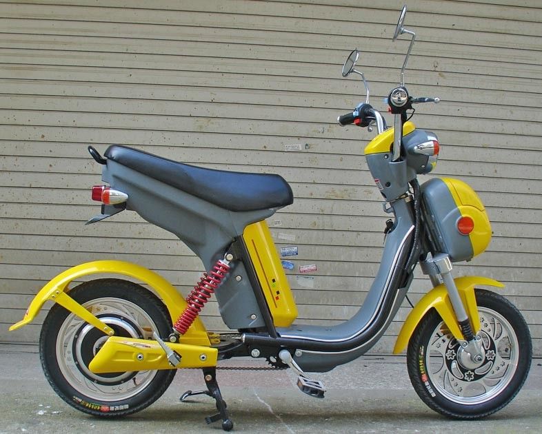 सी सर्टिफिकेट के साथ हाई स्पीड इलेक्ट्रिक मोटर स्कूटर 350w 450watt एडल्ट ई-स्कूटर