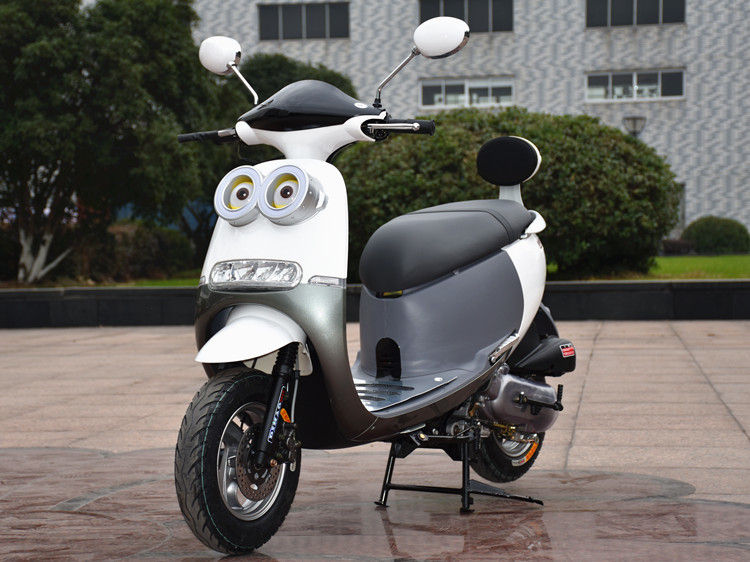 एयर कूल्ड 9.3hp / 7500rpm 12 