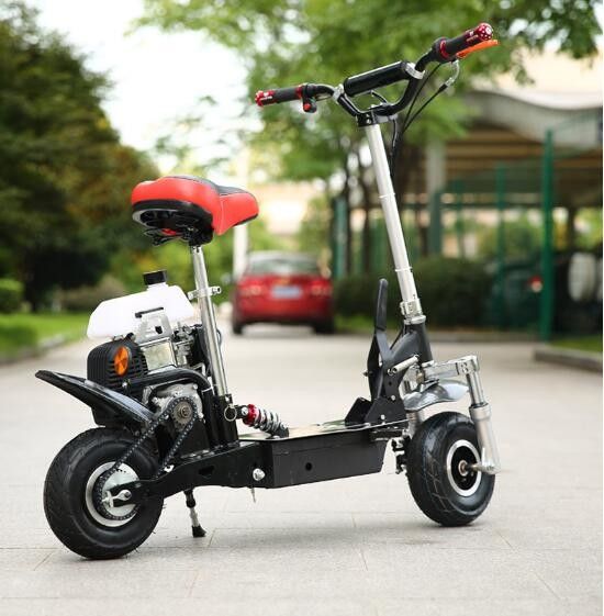 10 इंच वायवीय टायर के साथ 49cc 4 स्ट्रोक मिनी मोटर स्कूटर उच्च तन्यता स्टील